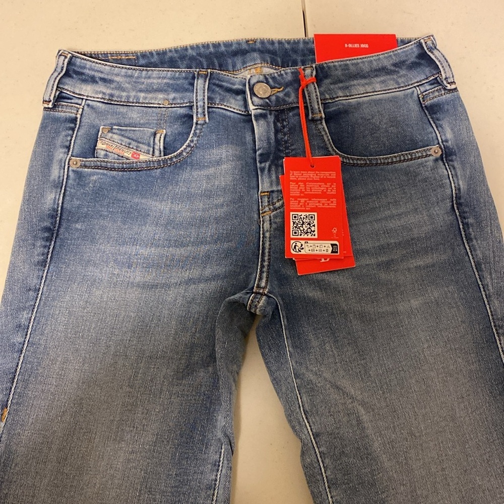 Women’s Diesel jeans D-Ollie’s JoggJean - Picture 2 of 6